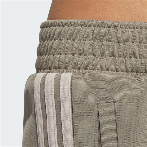 adidas ij5227|Originals Tricot Warm Up Pants .